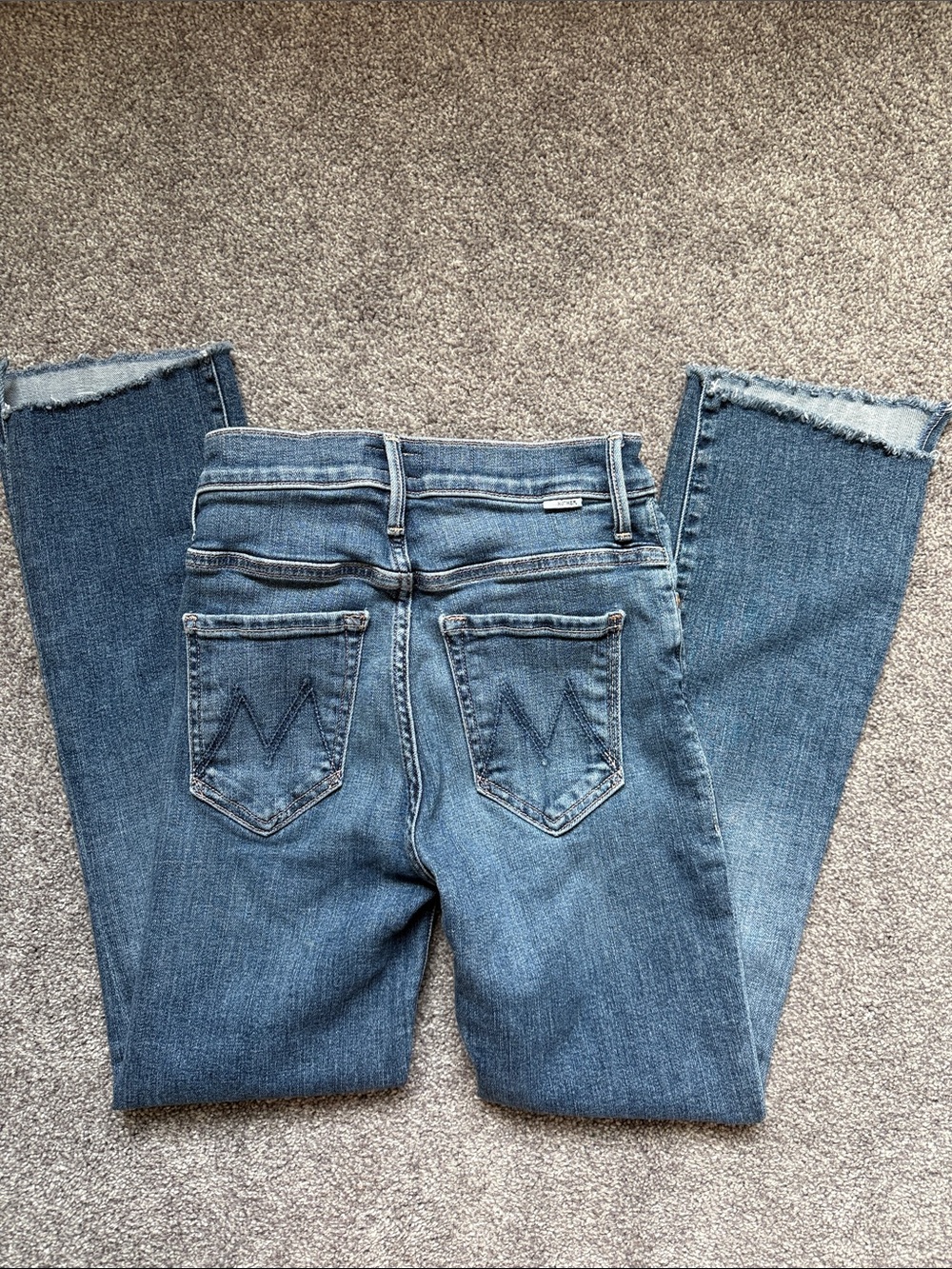 MOTHER The Insider Crop Step Fray ~Girl Crush Dark Blue High-Rise Flare Jeans
